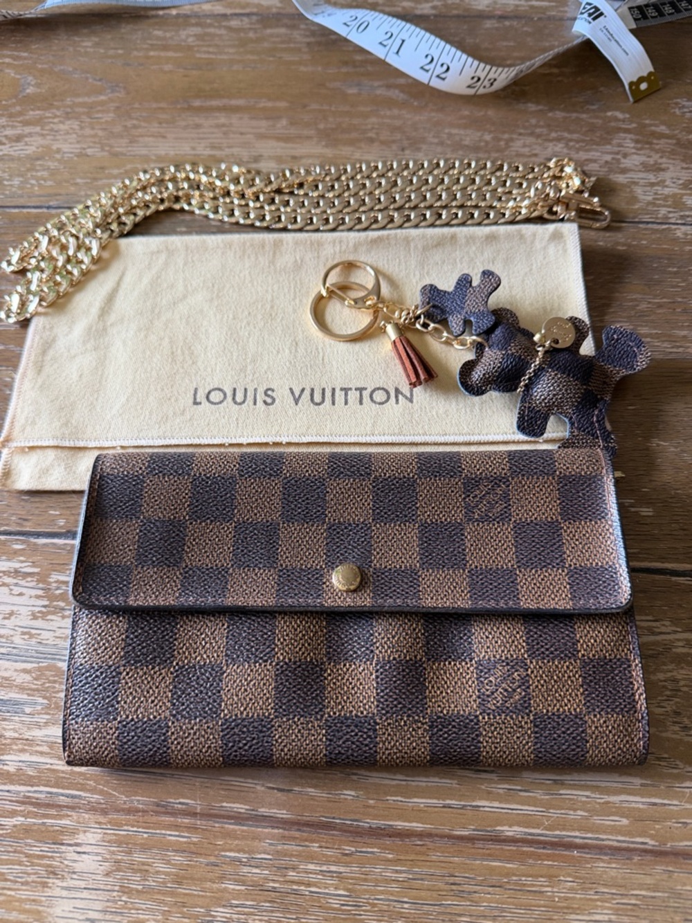 Louis Vuitton Convertible Wallet Crossbody - Picture 6 of 8